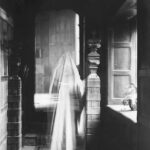 Image_of_a_ghost,_produced_by_double_exposure_in_1899