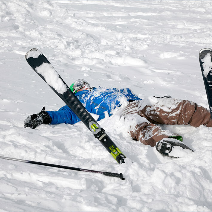 skis